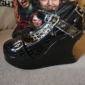 Demonia Black Cheetah -Patterned Wedges